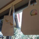 うれしいもの屋 - 店内