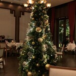 THE FUNATSUYA - 中央にクリスマスツリー★