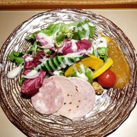 せんなり亭　心華房 - 自家製ハムサラダ