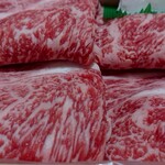 かずさ和牛工房 - かずさ和牛すき焼き肉(Ａ５・リブロース)670ｇのアップ