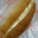 テルキムラヤ - バタークリームのパン