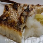 とっくり - 鯛かま。濃厚な味わい。焼酎に合う。