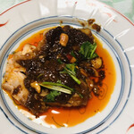 RF1 - 料理写真:蒸し鶏の麻辣醤。結構痺れる。パクチーの香りも好き