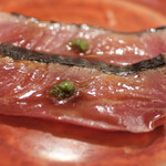 すし処 めくみ - 皮目のパリッと感が秀逸。