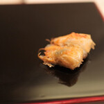 すし処 めくみ - 甘海老の頭…あまり出さないツマミらしいです。