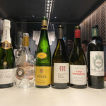 Cellar Door Aoyama The Salon - 