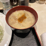 にし邑 - 豚汁には七味で具沢山