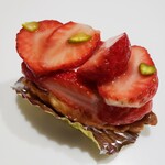 ビアンポポロ - 料理写真:苺タルト　400円