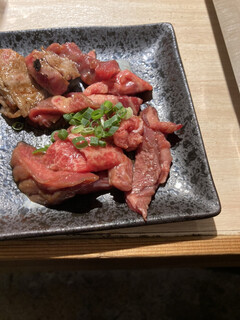 Tachigui Yakiniku Oyabin - まかない肉　¥380