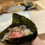 いしまる - 具も良いけれど海苔巻きはやはり海苔を食べる料理だよなぁ　パリッとふわっと