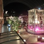 ラ ターブル ドゥ ジョエル・ロブション - 恵比寿ガーデンプレイスの夜景です⑭