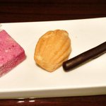 ラ ターブル ドゥ ジョエル・ロブション - 特別メニュー 10000円 のお菓子