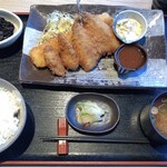 Zakoya - アジ＆イカ＆牡蠣フライ定食950円