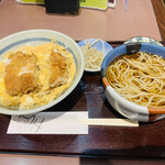 松本屋 - 本日のランチセット(かつ丼、ミニかけそば)　800円