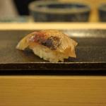 鮨處やまだ - トロけるように柔らかい下浦黄門浦のアジ