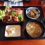 河童 - ステーキ重(10食限定)1200円