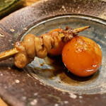 焼鳥 みずき - ちょうちん　一口で食べるか、つぶして楽しむか…