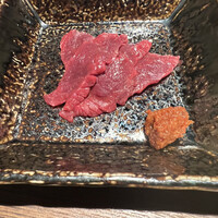 和牛とタン 焼肉 とみ 新橋本店 - 