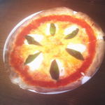 マルヘイノトナリ - ランチ：ピザ