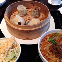 過門香 點 有楽町イトシア店 - 担々麺と四種の飲茶のランチセット