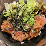 精肉・卸の肉バルSanoso - 