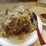 長崎ちゃんぽん・皿うどん 球磨 - 別の日の皿うどんも白菜が多かった