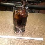 Nyu Miyoshi - 飲み物もセットになっております。味噌汁かソフトドリンクから選べます。今回はコーラをチョイス。