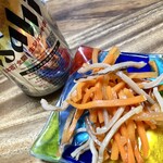 いちい - 料理写真:いか人参＆生ジョッキ缶