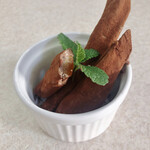 ケーキハウス タカラヤ - オレンジピールチョコレート