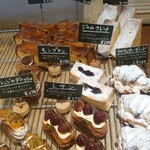 トモヒロ - 店内