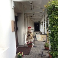ボン・ヴィヴァン - お店の入り口です！