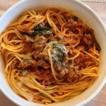 タパス＆タパス - イタリアンソーセージとたっぷりチーズの完熟トマトソース 大盛 1,200円（税込）