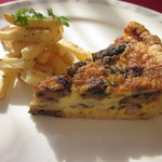 どっかる - ランチコース　オードブル　牡蠣のキッシュ