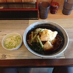 アジ★そば - 房総近海のアジと金谷産のワカメを使った蕎麦850円　地物のワカメって高級で、外国産のワカメとは比べ物にならない値段なんです^^;