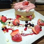 さかい珈琲 - ■いちごのモンブランパンケーキ