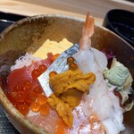 小松水産の海鮮丼 - アップ