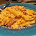 ワイン食堂トランク イタリアゴハン - カルボナーラ