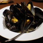 ワイン食堂トランク イタリアゴハン - ムール貝