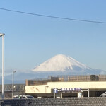 江ノ島小屋 - 富士山もくっきり