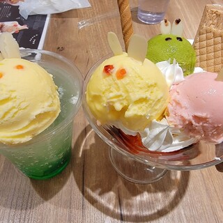 アラウンド テーブル_1