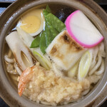 たつみ食堂 - 鍋焼きうどん 924円