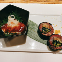 焼肉 龍園 西中洲店 - 宮崎牛もも肉の海苔巻き、センマイ刺し