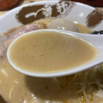 熟成豚骨ラーメン専門 一番軒 - スープ