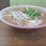末広 - ワンタン麺