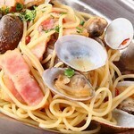 spaghetti with clams