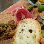 CAFECABARET - ノックアウトされました