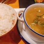 Tori Ichi Minakuchiten - ご飯　鶏スープ