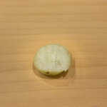 鮨 やすみつ - シャインマスカット