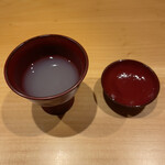 鮨 やすみつ - 牡蠣の出汁