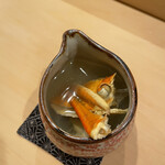 鮨 やすみつ - 松葉蟹の骨酒